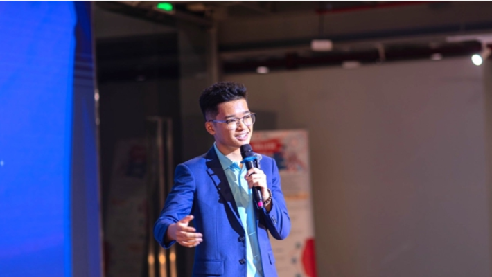 Nam sinh chuyên Anh lập cú đúp 9.0 IELTS, 1600 SAT