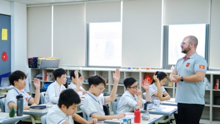 Giải pháp nào để tiếng Anh thành ngôn ngữ thứ 2 trong trường học?